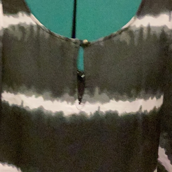 Converse One Star lightweight top size Small button front tie-dye print - Picture 3 of 8